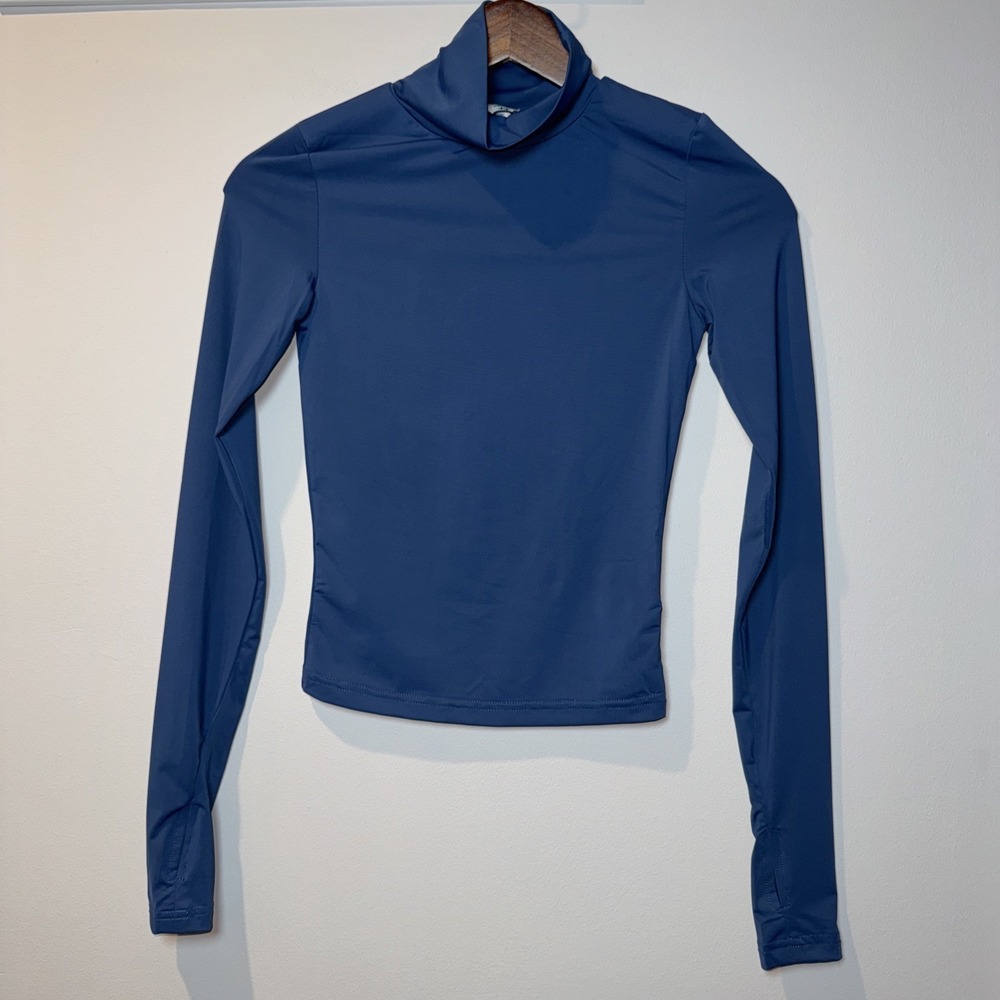 Princess Polly Navy Long Sleeve Turtleneck Top Soft Fit Sz 2 MSRP $46 Thumbholes - Picture 7 of 12